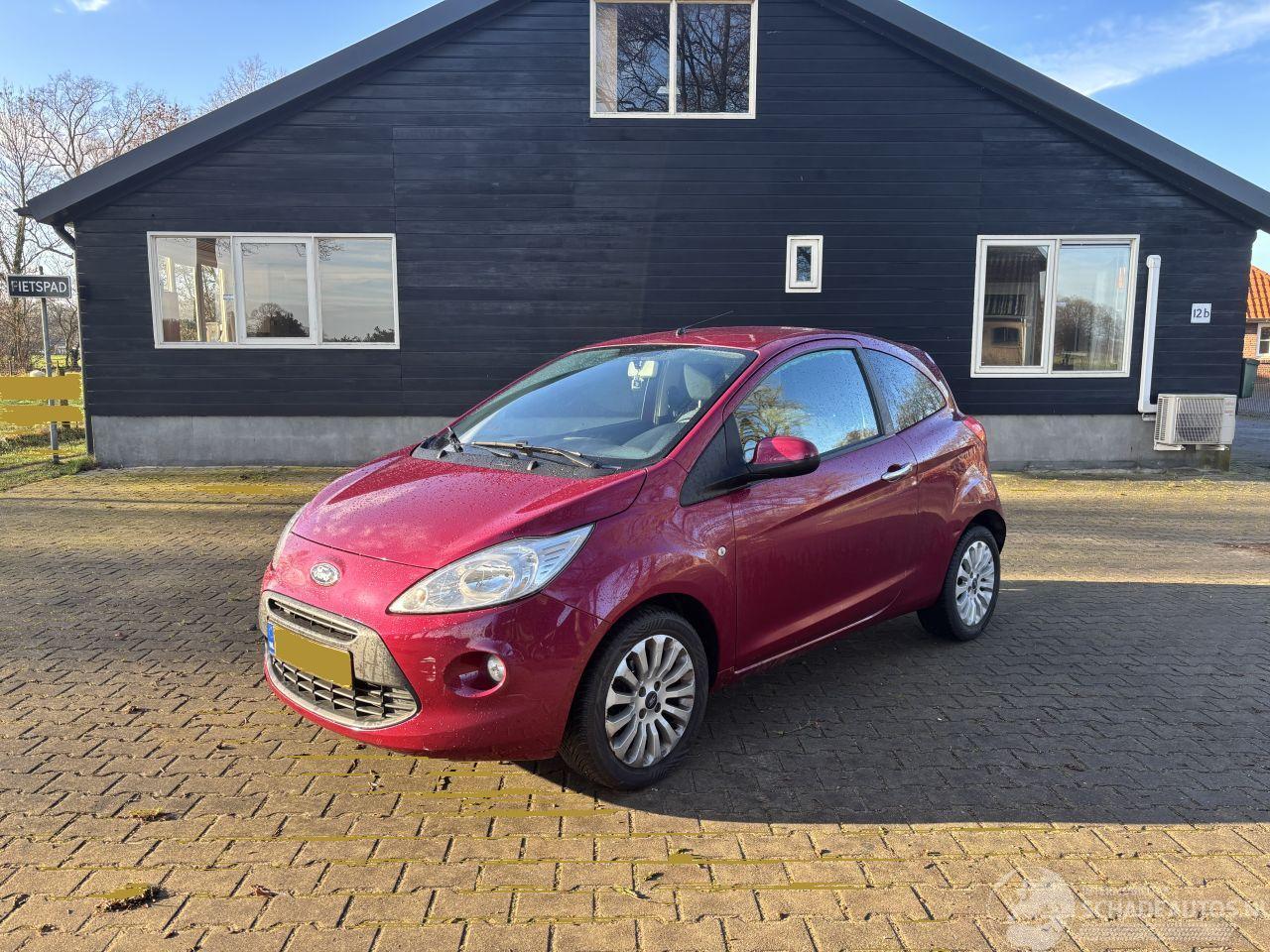 Ford Ka 1.2 TITANIUM AIRCO STUURBEKR ELEC PAKKET LMV B.J 05-2011 PLAATSCHADE
