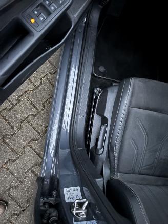 Volkswagen Golf 8.5 ETSI 1.5 HYBRIDE AUTOMAAT NAVI CLIMA CAMERA LED VIRT DASH TREKHAAK B.J 12-2024 picture 19