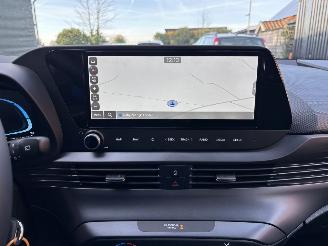 Hyundai Bayon AUTOMAAT NAVI CLIMA CAMERA LED B.J 11/2025 Lichte schade picture 17
