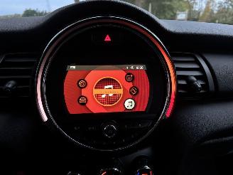 Mini One 1.5 EDITION CLIMA ABS PDC B.J 11-2018 SCHROEFSCHADE picture 11