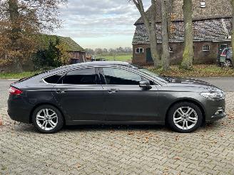 Ford Mondeo 1.5 AUTOMAAT NAVI CLIMA LED TREKHAAK B.J 2018 MOTORSCHADE MOTOR LOOPT picture 4