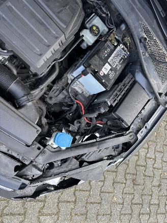 Volkswagen Golf VARIANT TSI NAVI CLIMA CAMERA B.J 2020 Lichte schade picture 14