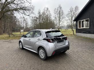 Toyota Yaris AUTOMAAT HYBRIDE CLIMA CAMERA B.J 07/2022 picture 4