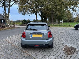 Mini One 1.5 EDITION SPORT CLIMA ABS PDC B.J 11-2018 SCHROEFSCHADE picture 16