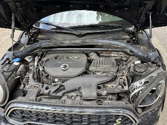 Mini Countryman COOPER HYBRIDE PLUG IN SE 4AWD AUTOMAAT NAVI CLIMA LEER LED PDC B.J 2019 picture 14