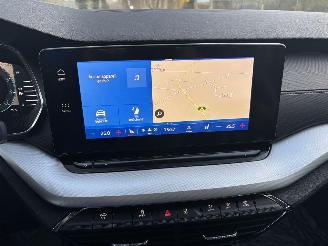 Skoda Octavia AUTOMAAT HYBRIDE NAVI CLIMA VIRT DASH CAMERA TREKHAAK LED B.J 12-2024 picture 17