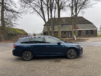 Skoda Octavia eTSI AUTOMAAT HYBRIDE NAVI CLIMA VIRT DASH CAMERA TREKHAAK LED B.J 12-2024 picture 7