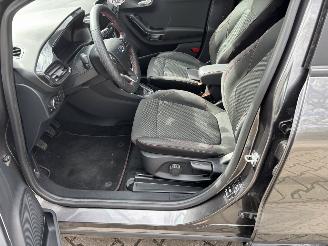 Ford Puma ST LINE NAVI CLIMA CRUISE STOELVERW B.J 2021 Lichte schade picture 8