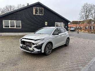 krockskadad bil auto Hyundai Kona N-LINE SPORT 1.0 T-GDI CLIMA CAMERA APP LED B.J 04-2023 2023/4