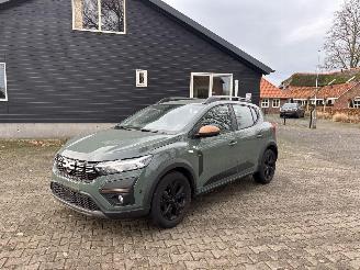 damaged passenger cars Dacia Sandero STEPWAY 110 PK EXTREEM NAVI CLIMA CAMERA LED B.J 2024 FACELIFT 2024/3