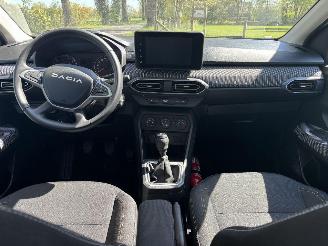 Dacia Sandero TCE 90 AIRCO CAMERA LED PDC B.J 2025 PLAATSCHADE picture 9