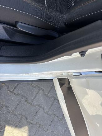 Dacia Sandero STEPWAY TCE 90 EDITION AIRCO CAMERA APP B.J 2025. PLAATSCHADE picture 16