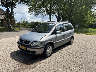  Opel Zafira 1.6 BENZINE 7 Persoons  B.J 2000. 2000/1