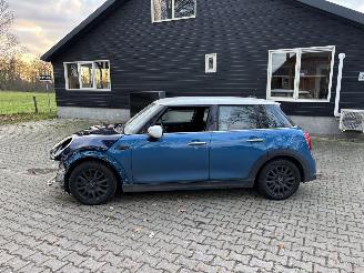 Mini Cooper AUTOMAAT 1.5 SPORT NAVI LEER CLIMA CAMERA B.J 07-2021 FULL OPTIONS picture 8