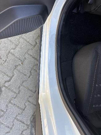Dacia Sandero STEPWAY TCE AIRCO CAMERA LED PDC B.J 2025 picture 16