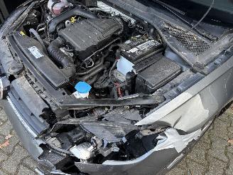 Volkswagen Golf VARIANT UNITED TSI 110 PK NAVI CLIMA CAMERA PDC PARK ASS B.J 2020 picture 20