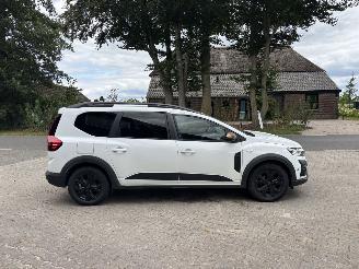 Dacia Jogger EXTREEM 110 PK NAVI CLIMA CAMERA 5 P B.J 06-2024 picture 7