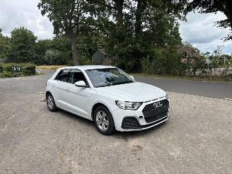 Audi A1 TFSI 95 PK VIRT DASH AIRCO PDC B.J 2023 LICHTE SCHROEFSCHADE picture 3