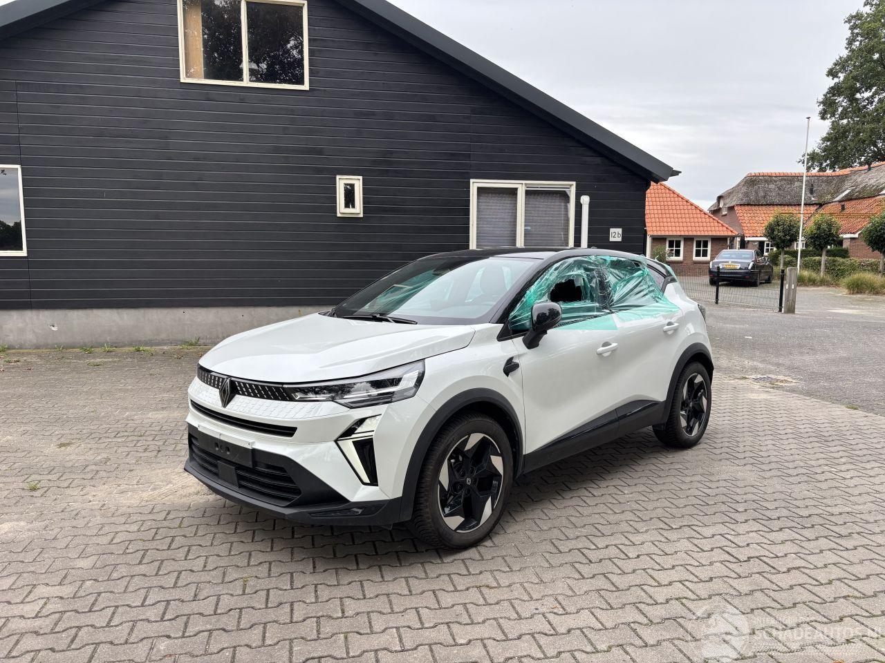 Renault Captur 1.6 E TECH HYBRIDE AUTOMAAT NAVI CLIMA CAMERA B.J 10-2025 New Model