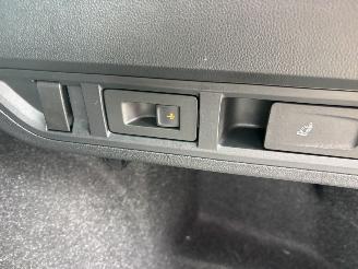 Skoda Octavia AUTOMAAT HYBRIDE NAVI CLIMA VIRT DASH CAMERA TREKHAAK LED B.J 12-2024 picture 23