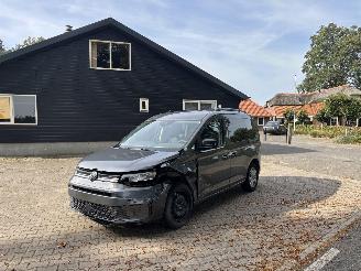 Vaurioauto  passenger cars Volkswagen Caddy V 1.5 MPV 116 PK CLIMA CAMERA TREKHAAK B.J 05-2025 2025/5