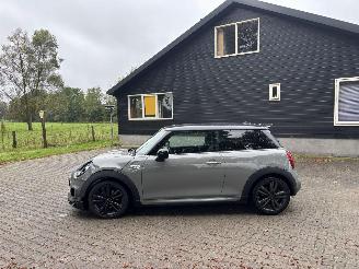 Mini Cooper S 2.0 John Works Automaat Navi Sport Clima B.J 2019 picture 5