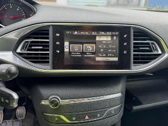 Peugeot 308 II SW ALLURE picture 38