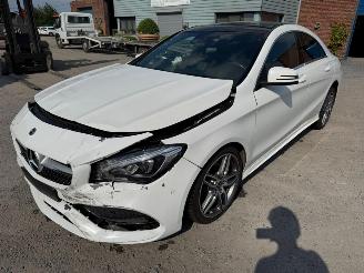 uszkodzony samochody osobowe Mercedes Cla-klasse  2019/2