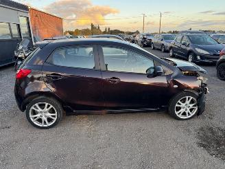 Mazda 2  picture 4