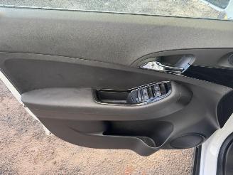 Chevrolet Orlando  picture 17