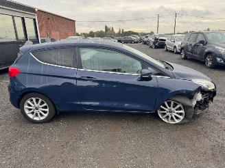 Ford Fiesta  picture 4