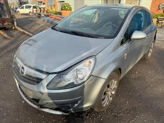 Schadeauto Opel Corsa  2010/10