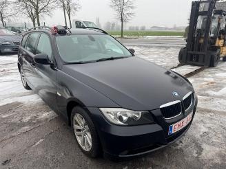 BMW 3-serie 320D picture 3