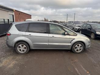 Ford S-Max  picture 4
