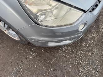 Ford S-Max  picture 13