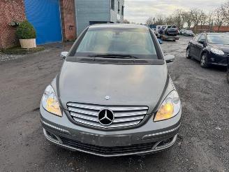 krockskadad bil auto Mercedes B-klasse  2007/9