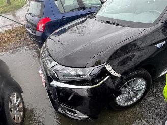 Mitsubishi Outlander BLACK EDITION picture 7