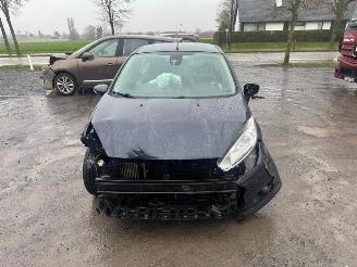 Vaurioauto  passenger cars Ford Fiesta TITANIUM ECONETIC 2013/11
