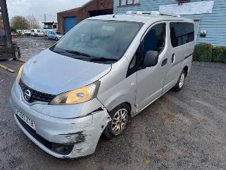Damaged car Nissan Nv200  2010/10