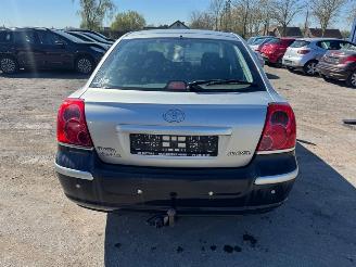 Toyota Avensis  picture 5