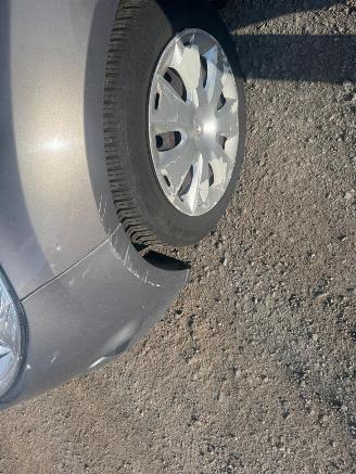 Ford Focus TREND picture 9