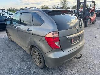 Honda Fr-v  picture 6