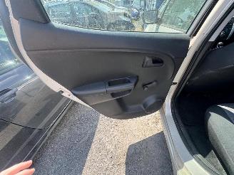 Kia Venga  picture 13
