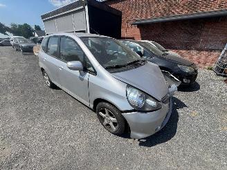 Honda Jazz ES picture 2