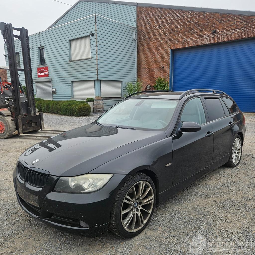 BMW 3-serie 318I