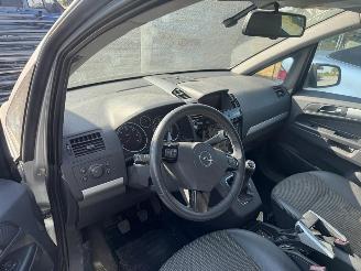 Opel Zafira B COSMO picture 10