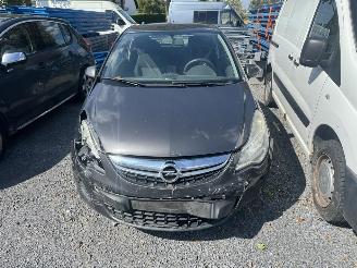 krockskadad bil auto Opel Corsa  2012/7