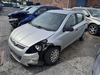 skadebil auto Hyundai I-20 COMFORT 2011/10
