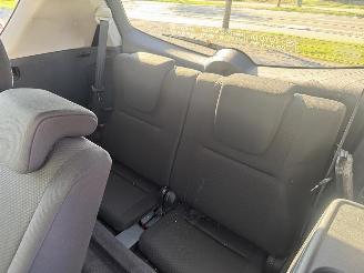 Toyota Corolla VERSO picture 2