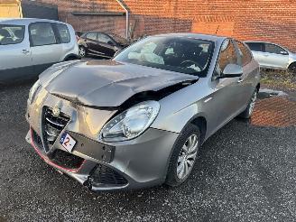 Unfallwagen Alfa Romeo Giulietta  2014/11
